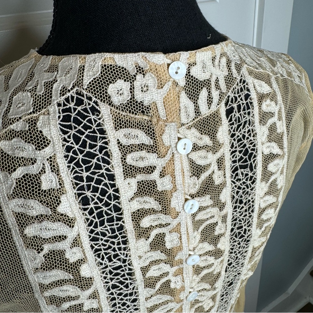 Oscar de la Renta Vintage Lace Mesh Ruffle Top in Ivory Women's Size 10 - Picture 7 of 12